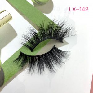 Wholesale eyelash vendors